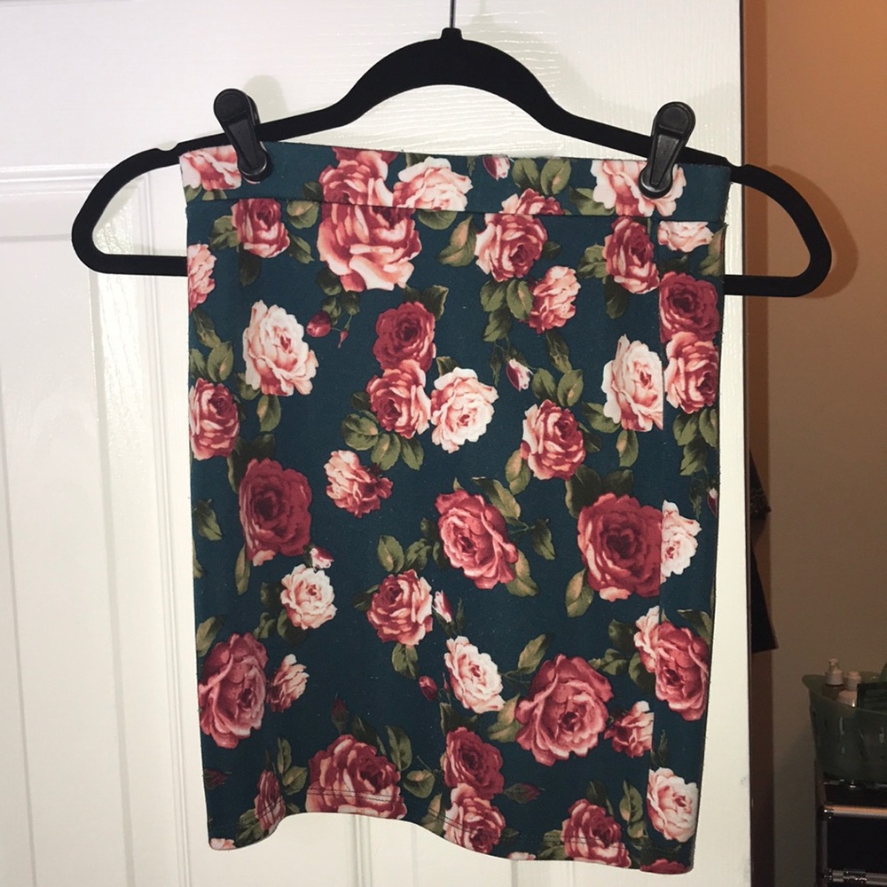 Floral pencil skirt